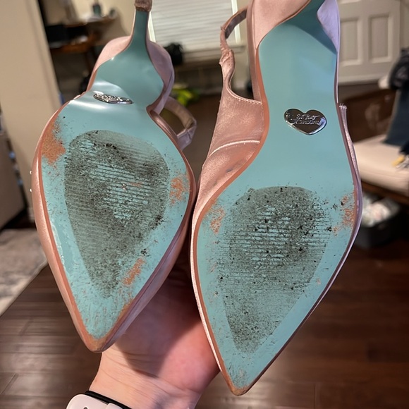 Cici Pointed-Toe Slingback Evening Pumps | Size 7 | Nude - Picture 5 of 7